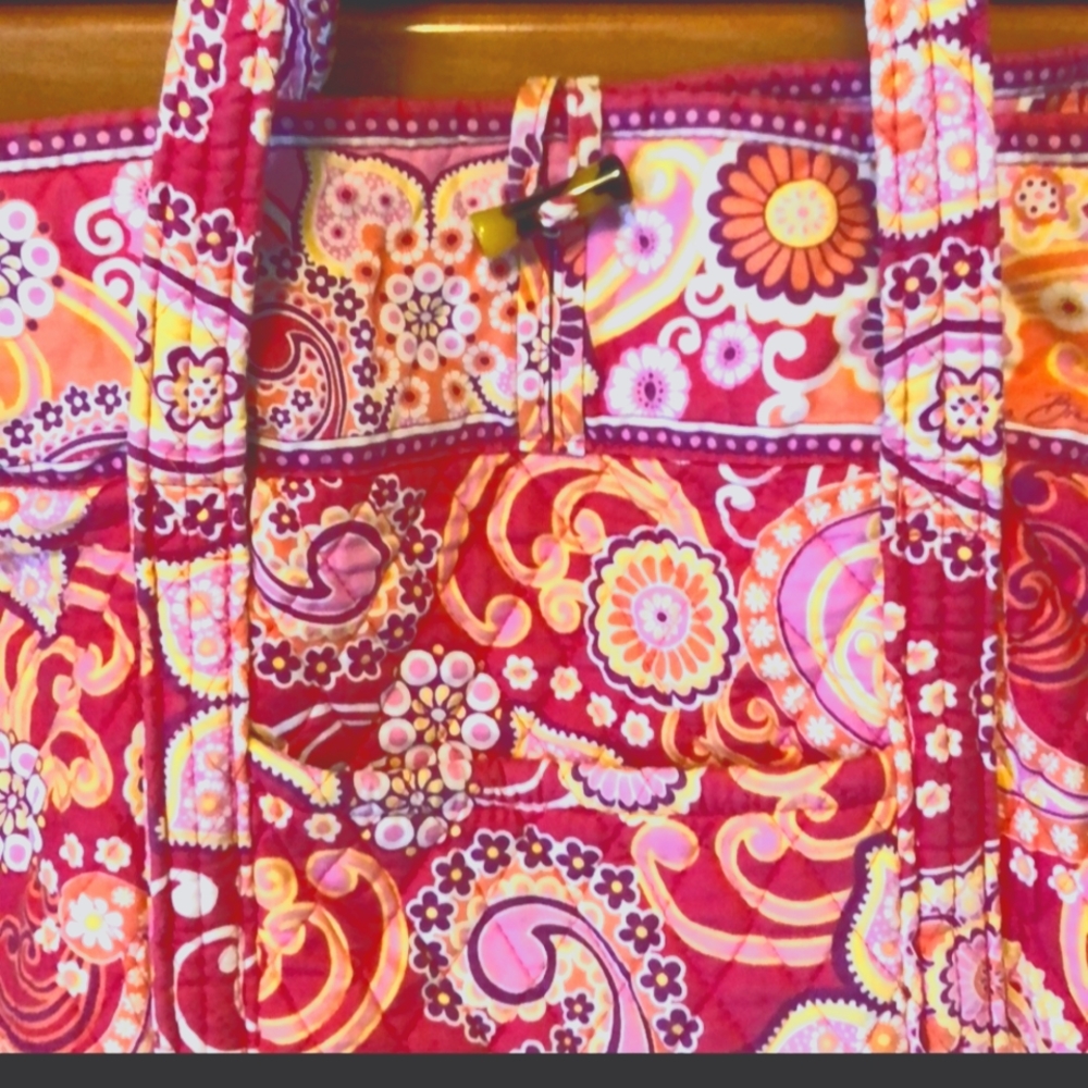Vera Bradley Large Tote Rasberry Fizz